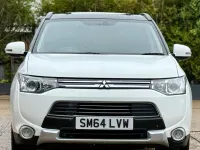 Used Mitsubishi Outlander P-HEV 2015 White Estate
