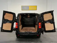 Second-hand Vauxhall Vivaro S 120 CP (88 kW) 2024 Negru Monovolum