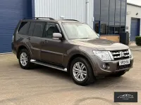 Used Mitsubishi Shogun 197 HP (144 kW) 2013 Brown SUV