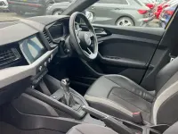 Używany Audi A1 S-Line 150 KM (110 kW) 2019 Żółty SUV