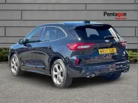 Usado Ford Kuga ST-Line 183 HP (134 kW) 2025 Preto SUV