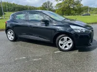 Begagnad Renault Clio IV Play 2016 Svart Halvkombi