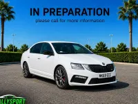 Used Skoda Octavia vRS 245 HP (180 kW) 2019 White Hatchback