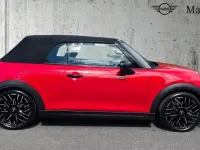Used Mini Cooper Cabriolet Exclusive 201 HP (147 kW) 2025 Red Cabriolet