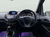 Used Ford B-MAX Titanium 95 HP (69 kW) 2013 White MPV