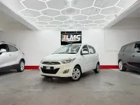 Used Hyundai i10 Style 2011 White Hatchback