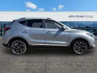 Używany MG ZS Exclusive 2023 Srebrny SUV