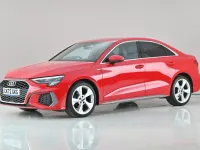 Używany Audi A3 S-Line 2022 Czerwony Sedan/Limuzyna