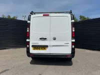Second-hand Vauxhall Vivaro 115 CP (84 kW) 2014 Alb Monovolum