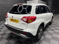 Used Suzuki Vitara SZ-T 120 HP (88 kW) 2015 White SUV