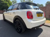 Used Mini Cooper Hatch 136 HP (100 kW) 2017 White Hatchback