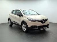 Used Renault Captur Dynamique 90 HP (66 kW) 2016 Cream SUV