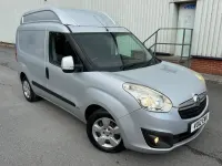 Used Vauxhall Combo Sportive 105 HP (77 kW) 2012 Blue MPV