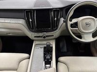 Used Volvo XC60 Plus 247 HP (181 kW) 2024 SUV