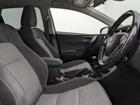 used Toyota Auris s 1.6 D-4D Design TSS 5dr Hatchback
