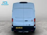 Usado Ford Transit 130 HP (95 kW) 2021 Branco Van