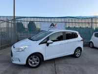 Usado Ford B-MAX Zetec 2015 Branco Monovolume