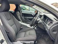 Used Volvo V60 115 HP (84 kW) 2012 White Estate