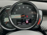 Używany Mini Cooper Hatch 134 KM (98 kW) 2023 Biały Hatchback