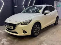 Used Mazda 2 Edition 90 HP (66 kW) 2015 White Hatchback