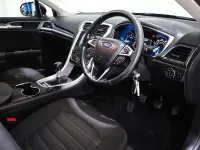 Käytetty Ford Mondeo Zetec 150 HP (110 kW) 2018 Musta Viistoperä