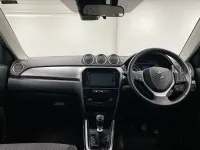 Gebraucht Suzuki Vitara SZ-T 129 PS (94 kW) 2023 Schwarz SUV