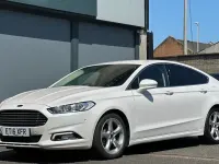Used Ford Mondeo Titanium 180 HP (132 kW) 2016 White Hatchback