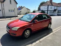Used Ford Focus Ghia 2006 Red Hatchback
