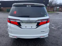 Used Honda Odyssey Hybrid 248 HP (182 kW) 2017 White MPV