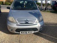 Usado Citroën C3 109 HP (80 kW) 2006 Prateado Citadino