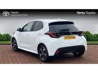 Used Toyota Yaris Hybrid Design 116 HP (85 kW) 2024 White Hatchback