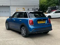 Used Mini Cooper Exclusive 134 HP (98 kW) 2023 Blue Hatchback