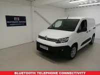 Used Citroën Berlingo 98 HP (72 kW) 2019 White MPV