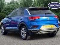 Usado VW T-Roc Design 150 HP (110 kW) 2021 Azul SUV