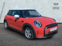 Używany Mini Cooper Classic 134 KM (98 kW) 2023 Czerwony Hatchback