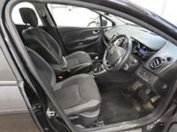Used Renault Clio IV Dynamique 90 HP (66 kW) 2016 Black Hatchback