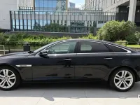 Used Jaguar XJ Portfolio 275 HP (202 kW) 2010 Black Sedan