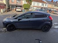 Used Ford Fiesta Titanium 125 HP (91 kW) 2013 Grey Hatchback