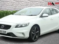 Used Volvo V40 R-Design 120 HP (88 kW) 2016 White Hatchback