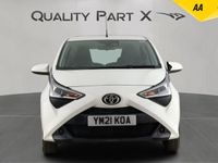 Used Toyota Aygo X-play 72 HP (52 kW) 2021 White Hatchback