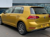 Used VW Golf VII SE 115 HP (84 kW) 2019 Turmeric yellow metallic