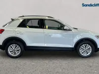 Used VW T-Roc Life 110 HP (80 kW) 2023 White SUV