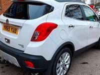 Used Vauxhall Mokka 140 HP (102 kW) 2015 White SUV