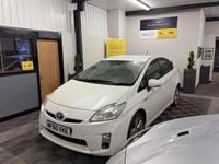 Used Toyota Prius 2010 White Hatchback
