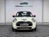 Used Mini Cooper S Classic 189 HP (139 kW) 2019 White Hatchback
