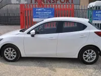 Used Mazda 2 75 HP (55 kW) 2016 White Hatchback