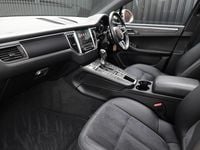 Used Porsche Macan 252 HP (185 kW) 2016 Beige SUV