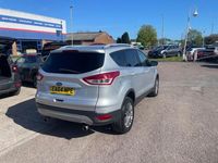 Usado Ford Kuga Titanium 163 CV (119 kW) 2014 Plateado SUV