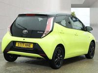 Begagnad Toyota Aygo X-cite 69 HK (50 kW) 2017 Gul Halvkombi