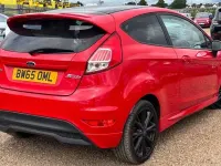 Used Ford Fiesta Zetec 140 HP (102 kW) 2016 Red Hatchback